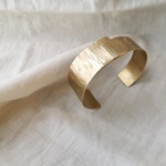 真鍮バングル　ブレスレット　ブラス　シンプル　幅広　太い　プレゼント　ラッピング　ゴールド　brass　tot