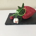 いちご🍓　ちりめん飾り