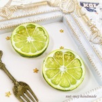 輪切りライムのブローチ(Lime brooch/ハンドメイドスイーツデコ/フルーツ/フェイクスイーツ/フェイクフード/食品サンプル/レジン)