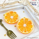 輪切りオレンジのブローチ(中間の色)(Orange brooch/スイーツデコ/フェイクスイーツ/フェイクフード/食品サンプル/レジン)
