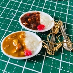 ミニチュアカレー2種のピアス or ストラップ