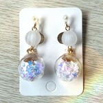ゆめかわいいガラスドーム・ノンホール樹脂ピアス(ホワイト)　