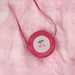 チェリー刺繍のラウンドポシェット（赤）【ミネットバッグ】
