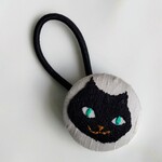  sale✨1200円→900円✨刺繍ヘアゴム【黒猫】