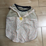 オレンジの花柄Tシャツ