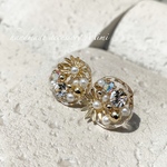 SALE!! ツヤツヤ雫のビジュー樹脂ピアス