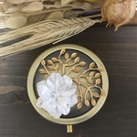 【再再販】白いお花 part3  ピルケース　アクセサリーケース