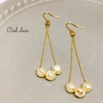 ３粒パールのブランコピアス（イヤリング・マスクイヤリング）