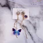 再入荷☆蝶　アシメントリー　ロングピアス❤︎