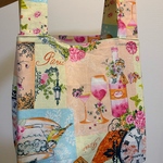 1点限り‼️ お洒落で可愛い♡ エコバッグ　Eco bag  レジ袋　コンビニ袋　折り畳みバッグ　買い物袋　携帯袋　携帯バッグ　携帯　マイバッグ