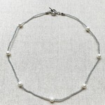 小さいパールの華奢なネックレス　シルバー