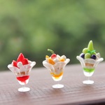 『色とりどりのフルーツ・パフェ』ブルーベリー＆メロン。ピアス・イヤリング（片側一つ売り）