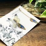 蝶アシンメトリーピアス(シロ)