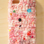 iPhone5cケース　-お姫様のリボン（ピンク）-　【オーダー制】　ニット　iPhone カバー　編み物　ビーズ　スワロ　真珠　パール　