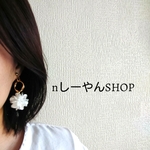 ひねりゴールドリング×パールフラワーピアス