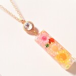 ドライフラワーたっぷりネックレス🌸 レジン