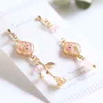 【受注作成】wish お花のアシメントリーピアス/イヤリング