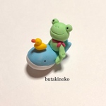 くじら🐳に乗ったかえるさん🐸
