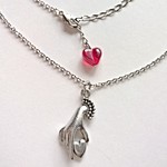 【heart in hand のネックレス】