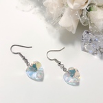 ハートスワロフスキーのピアス
