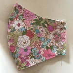 立体マスク☆ゴム紐付き☆花柄☆ピンクの花柄マスク