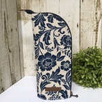 更紗模様の立つペンケース