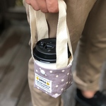 コーヒー1杯で袋もらわずにすみます!あると便利‼︎「私のコーヒーバッグ」 コンビニコーヒー入れ　ドリンクホルダー  グレードット柄