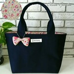 帆布☆リボントートバッグ M【リバティ柄ブルー③】紺