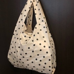 小さく畳めるエコバッグ