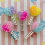 【159】キラキラ鍵ハートチャーム♡デコパーツ プラパーツ 貼り付けパーツ ハンドメイド材料  ハンドメイドアクセサリー
