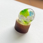 パステルカラーな水中花とんぼ玉(黄緑地・薄紫・水色・桃色の水中花)