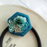 blue&green ビーズ 刺繍 ヘアアクセサリー