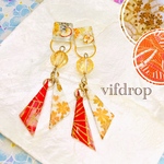 【金ラメ入り紅葉青海波・赤桃傘柄】さんかく和紙&リンゴオレンジピール和柄タイルの和風ピアス イヤリング