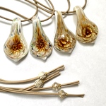 訳あり在庫処分☆水中花の革紐ロングネックレス☆バラ売り