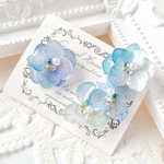 紫陽花イヤーカフ&ピアス-summer sea blue bloom hydrangea【サマーブルー】