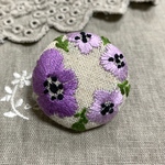 アネモネのお花の刺繍　ブローチ/ヘアゴム