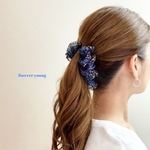 ［送料無料］バナナクリップ・ふわふわシフォンリボン・ネイビーフラワー