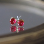 glass puchi magenta/ピアス、イヤリング
