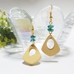 【再販】さざれターコイズ×ウッドチャームのピアス