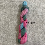 【手染め】段染め刺し子糸 No.239