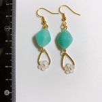 白い花のピアス
