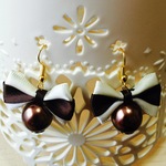 リボンなパールピアス[ブラウン系]