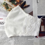 保冷剤が入る真っ白仕立てのリバーシブル立体布マスク  たっぷり刺繍レース＆清楚②