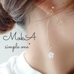 ◆送料無料◆新作♡可憐な白いお花のフックピアス風樹脂ノンホールピアス˚⁎⁺˳✧༚