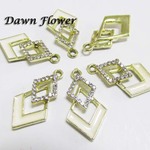 【A-1585】7pcs　ダブルダイヤ　ラインストーン付き　27×15mm　ホワイト　チャーム