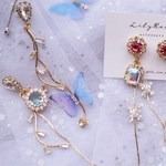蝶　ピアス