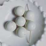 再販無し◆ デッドストック   17mm ドイツ製　ビーズ　アイボリー