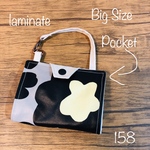 No.158 外ポケット付きバッグ型仮置きマスクケース大　北欧黒大花柄ラミネート