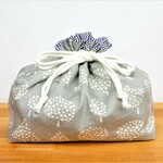 洗える♪保冷保温☆お弁当袋（🌲森🌲）グレー