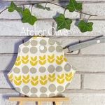 【New ❤︎おしゃれなシェル型❤︎  マスクポーチ 】                         ホルダー付き〜  Lotta Jansdotter (大き目) yellow 